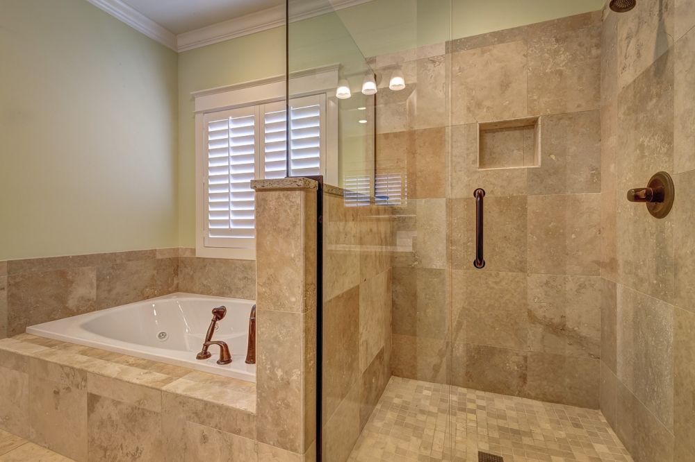Hylla badrum utan att borra: En praktisk lösning för din badrumsinredning